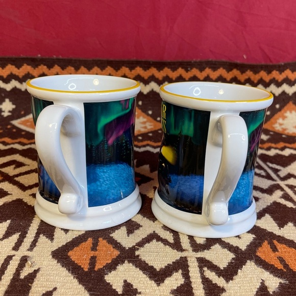 Warner Brothers The Polar Express Set of 2 Christmas 3D Coffee Cocoa Mugs Cups - Picture 3 of 8